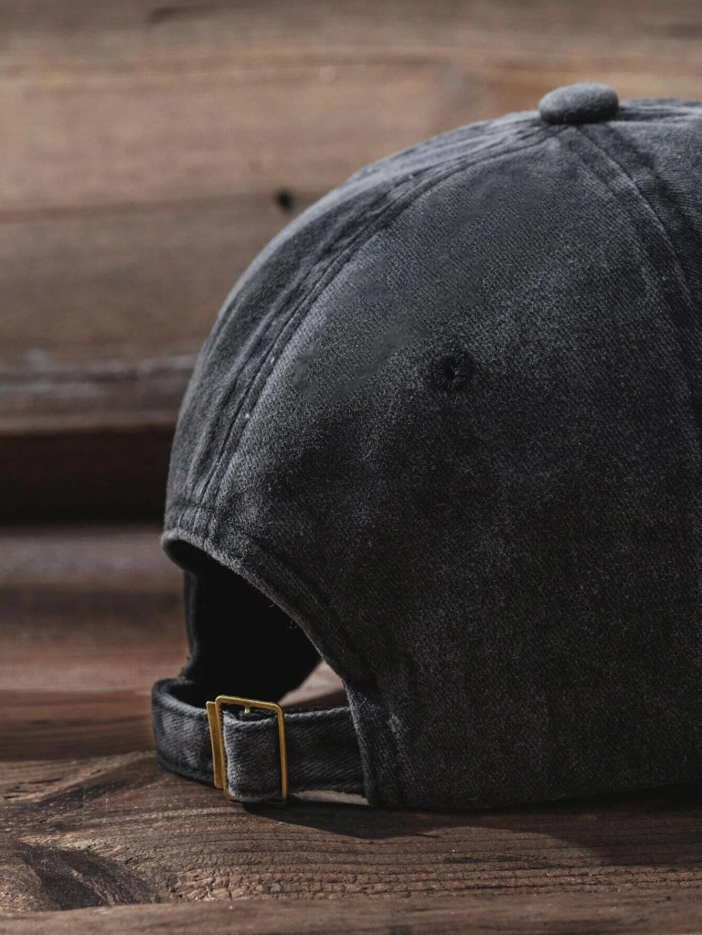 Gorra negra bateria 1% - 2412