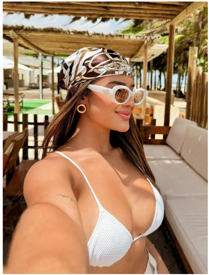 Pañuelo bordes marron estampado de cadenas - 4978