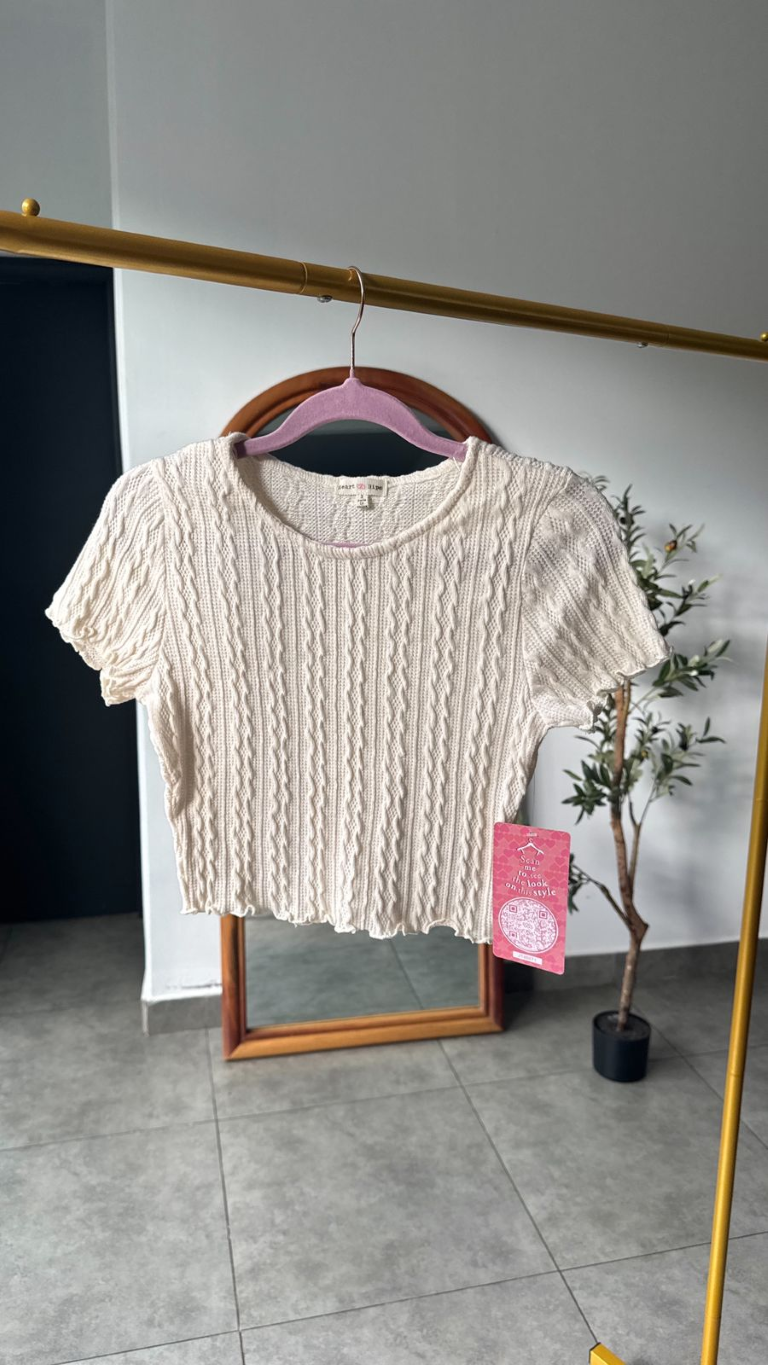 Crop top crema manga corta estilo tejido - 5238C