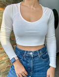 Crop top blanco básico manga larga cuello circular profundo - 5337BL