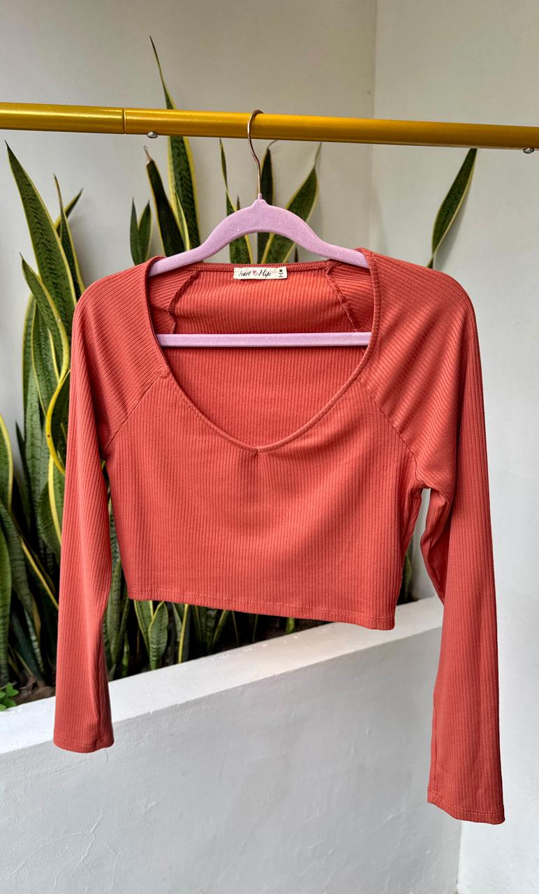 Crop top naranja básico manga larga cuello circular profundo - 5337NA