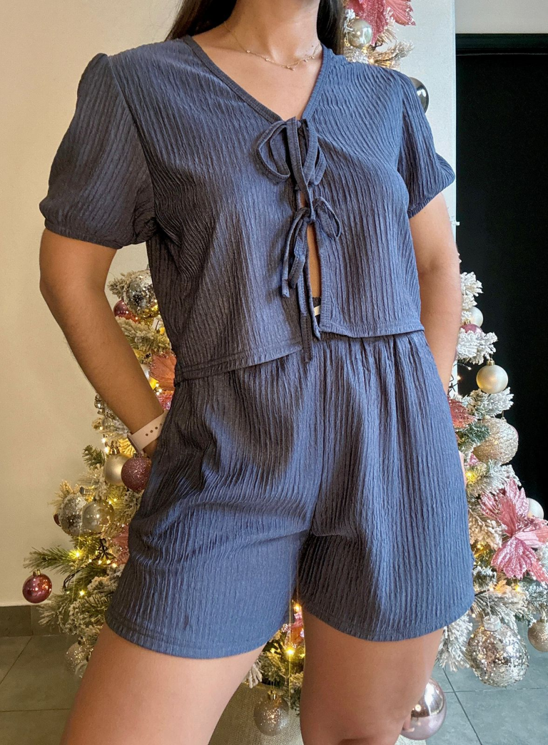 Set gris camisa con lazos frontales & short - 5386G