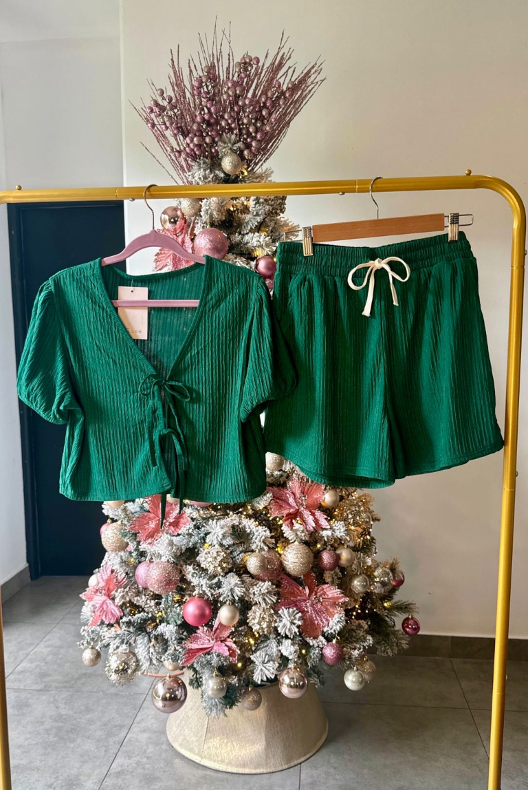 Set verde camisa con lazos frontales & short - 5386V