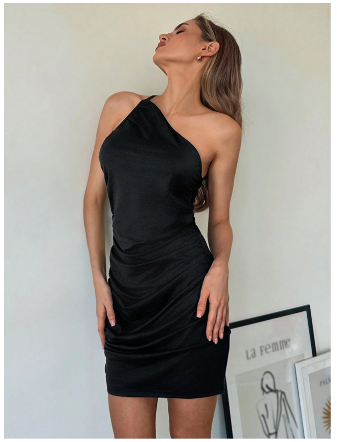 Vestido negro tira en un hombro - 5540