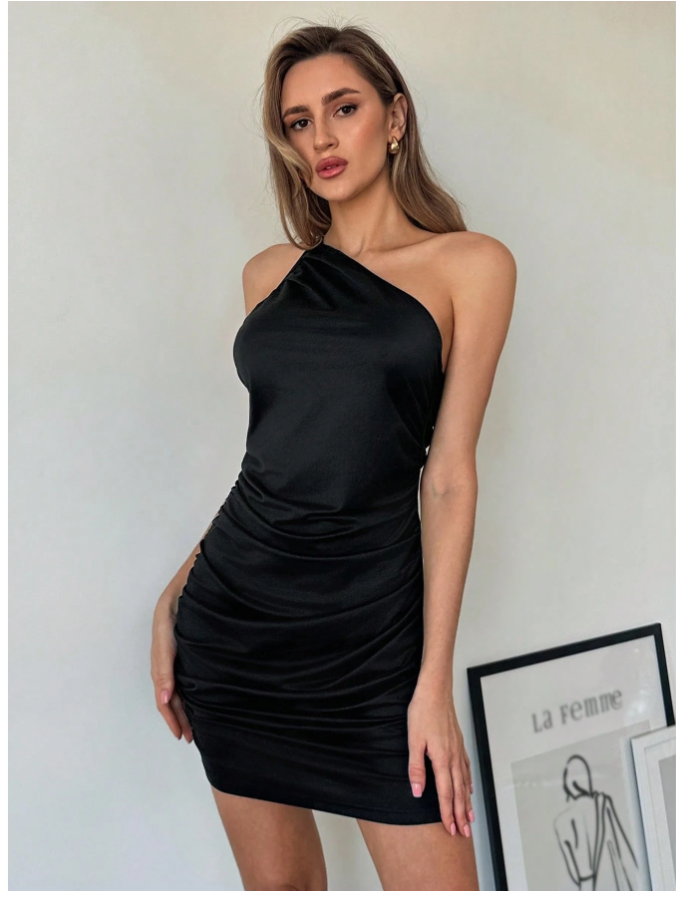 Vestido negro tira en un hombro - 5540