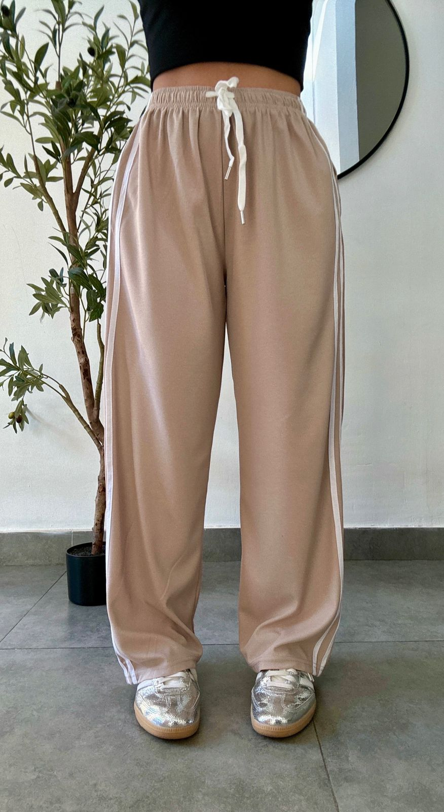 Pantalon caqui pierna ancha con tiras laterales estilo sport - 5620CA