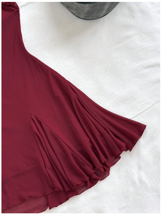 Vestido burdeos con vuelo tiras cruzadas en espalda - 5703