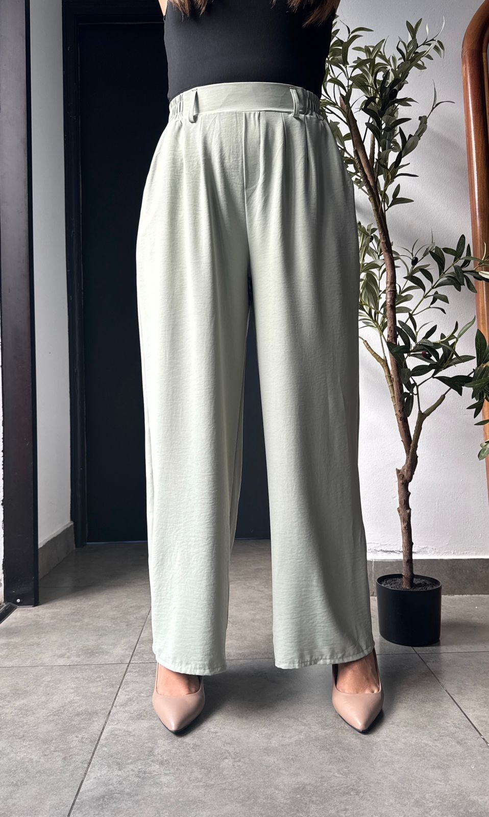 Pantalon verde de vestir bolsillos frontales - 5708VE