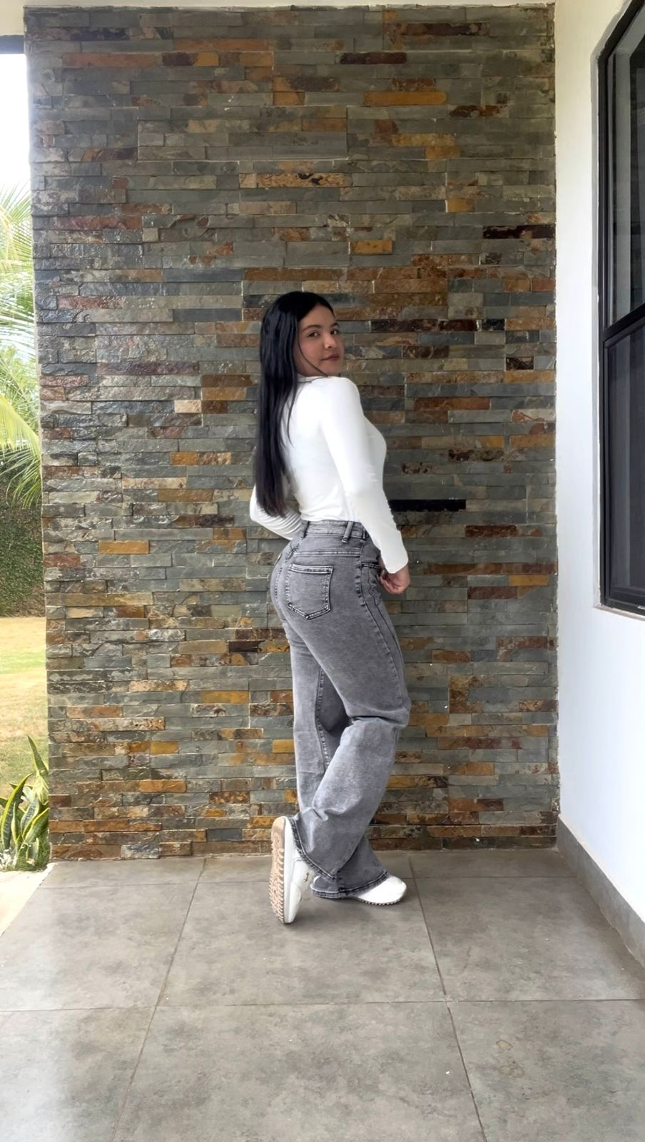 Pantalon pierna ancha gris prelavado con líneas frontales Surprise jeans - 5761