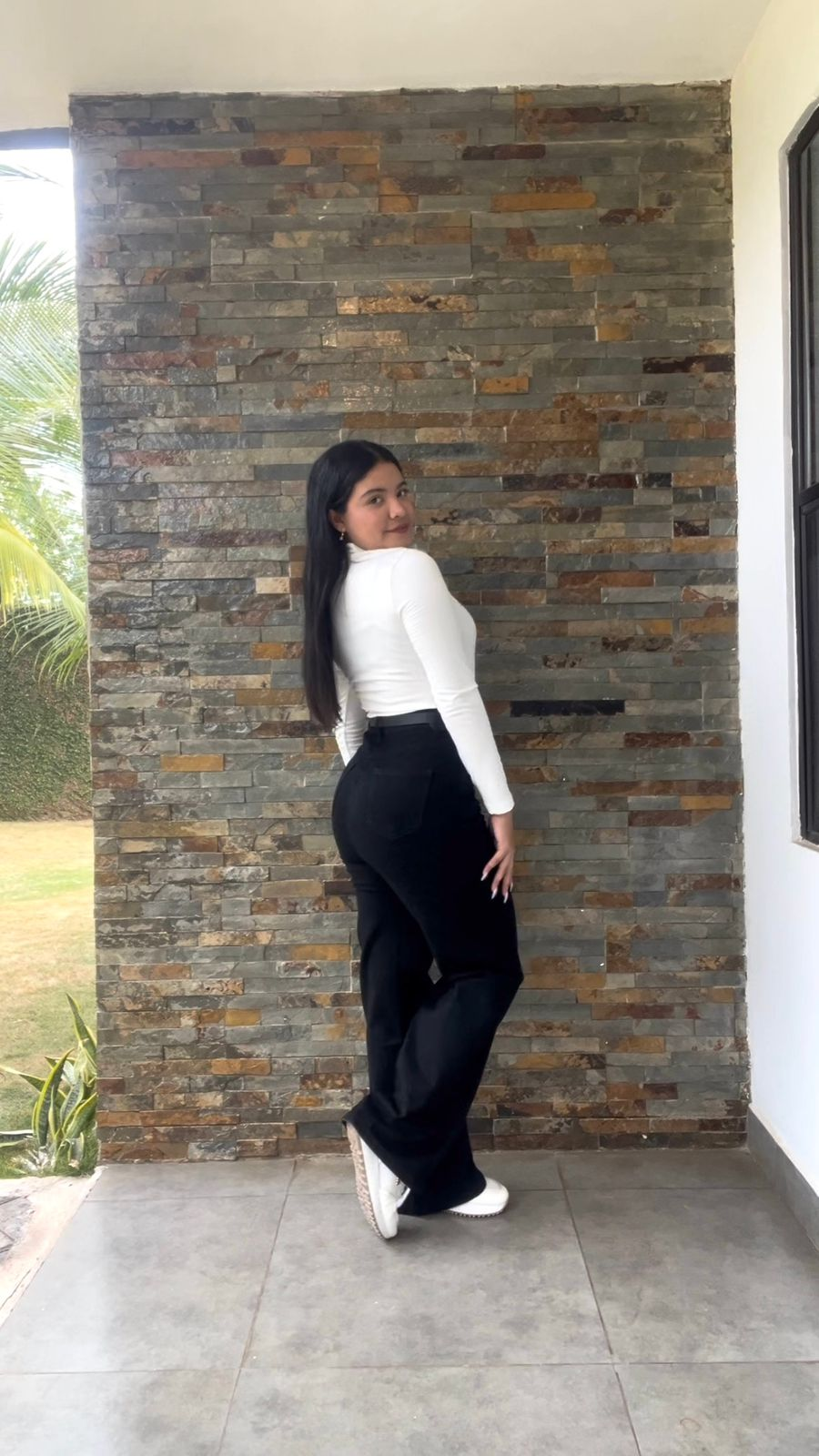 Pantalon pierna ancha negro con faja Surprise jeans - 5762