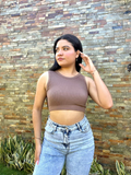 Crop top café básico cuello circular - 5845CF