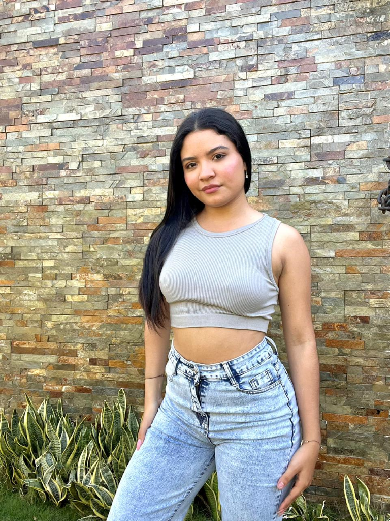 Crop top gris básico cuello circular - 5845GR