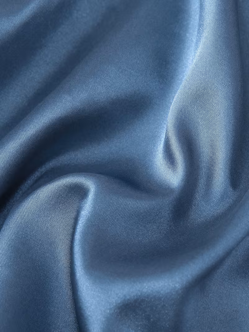 Pijama azul claro de saten dos piezas - 5936