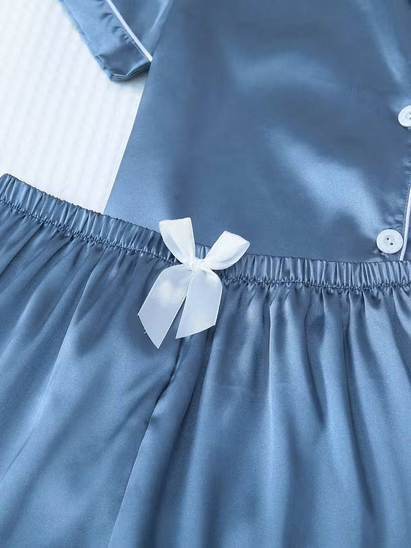 Pijama azul claro de saten dos piezas - 5936