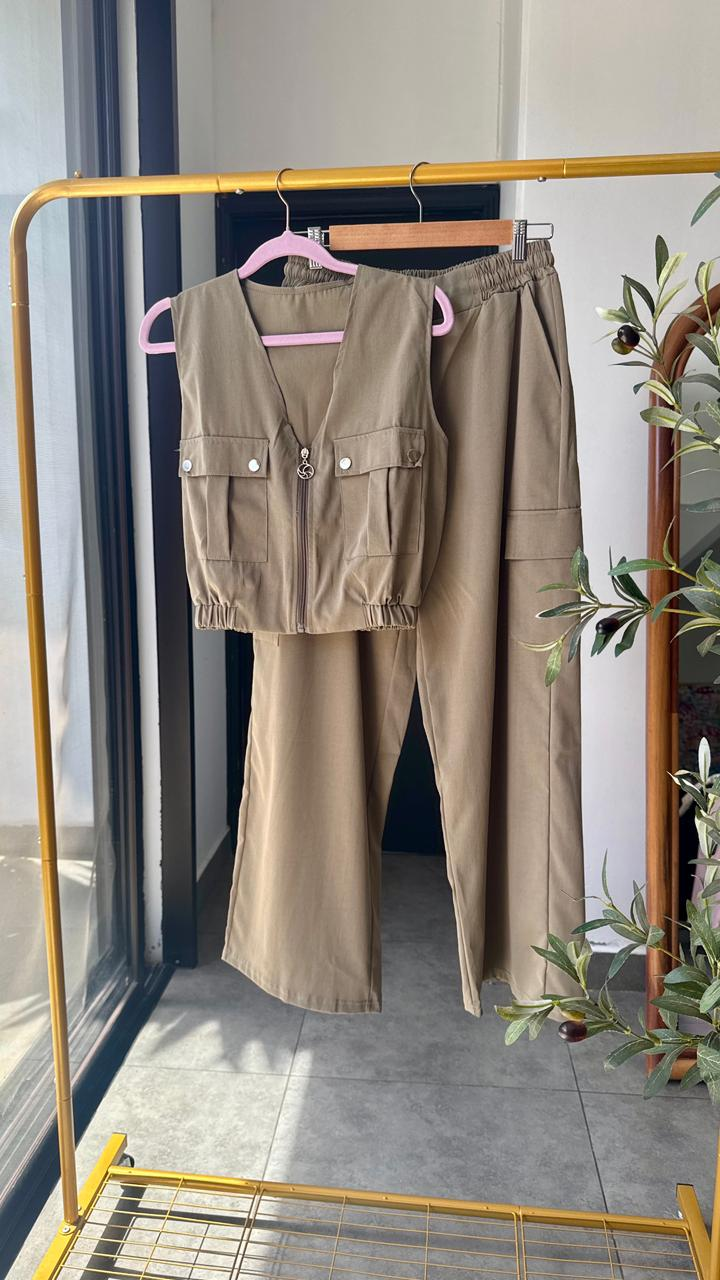 Set estilo cargo con bolsillos en top y pantalón - 5962