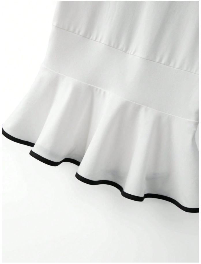 Camisa blanca bordes negros cuello redondo espalda descubierta - 5966