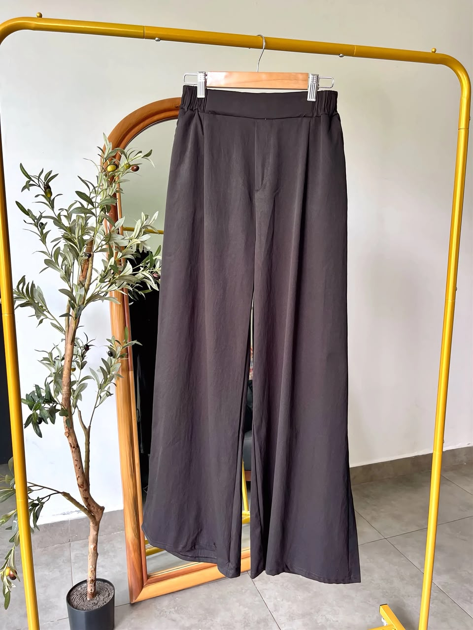 Pantalon pierna ancha de vestir pinzas frontales - 6078
