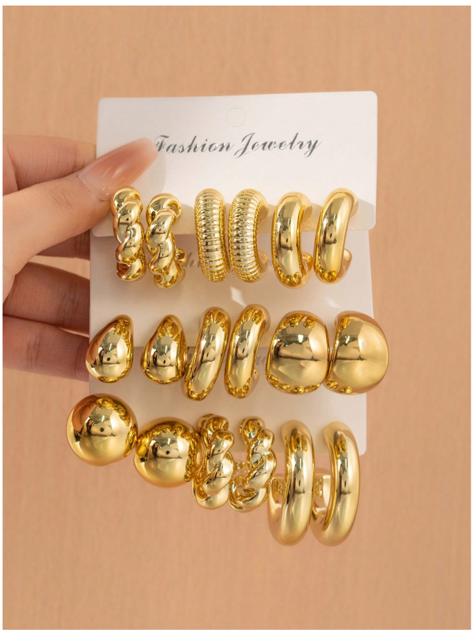 Set de 18 pz de pendientes dorados - 6106