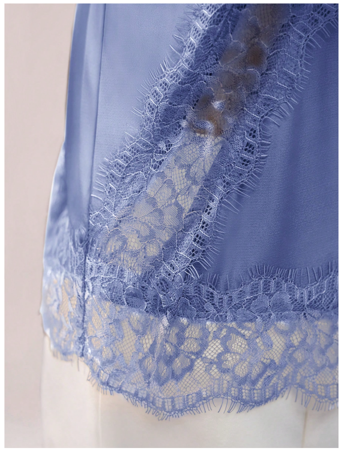 Camisa celeste de saten con encaje corte asimétrico - 6109