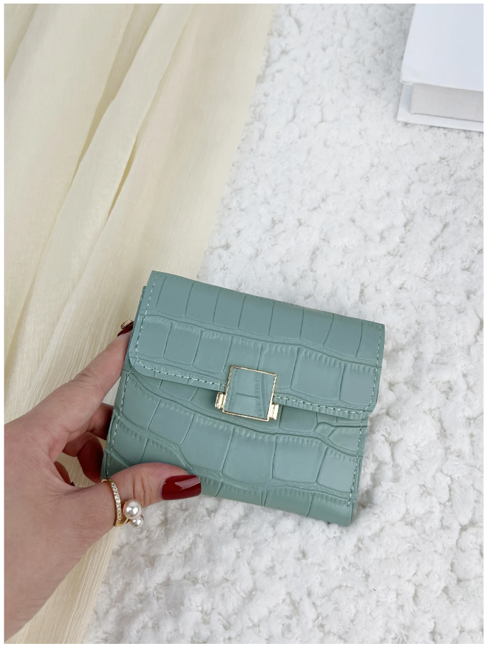 Billetera mini celeste textura de cocodrilo - 6135