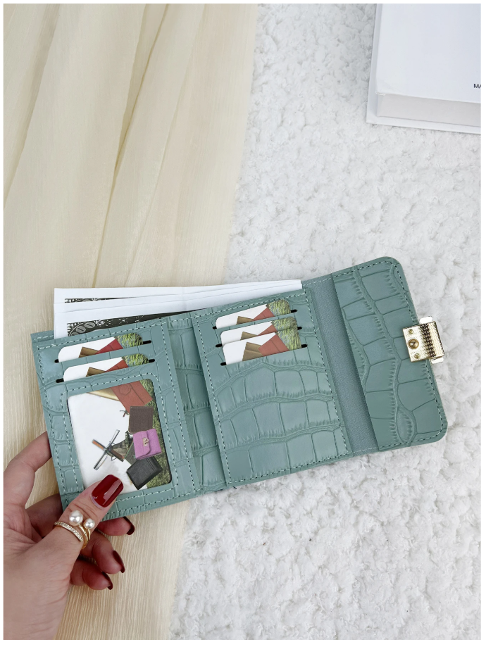 Billetera mini celeste textura de cocodrilo - 6135