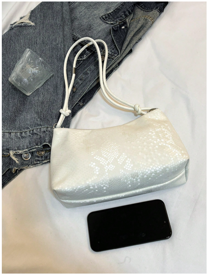 Cartera blanca con textura de piel - 6163