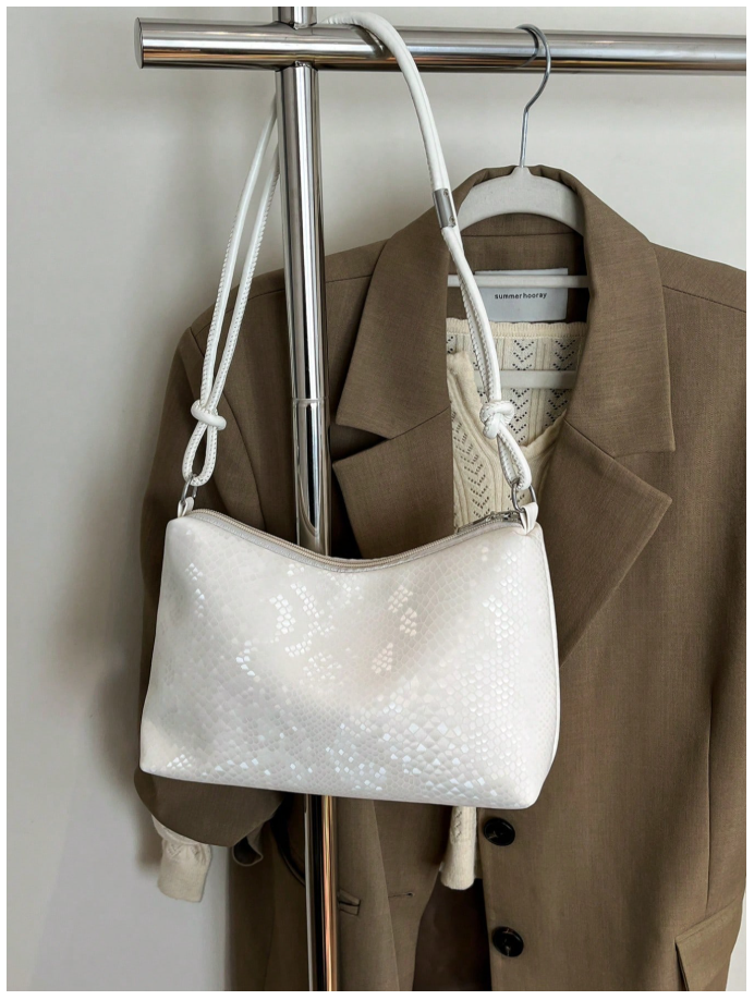 Cartera blanca con textura de piel - 6163