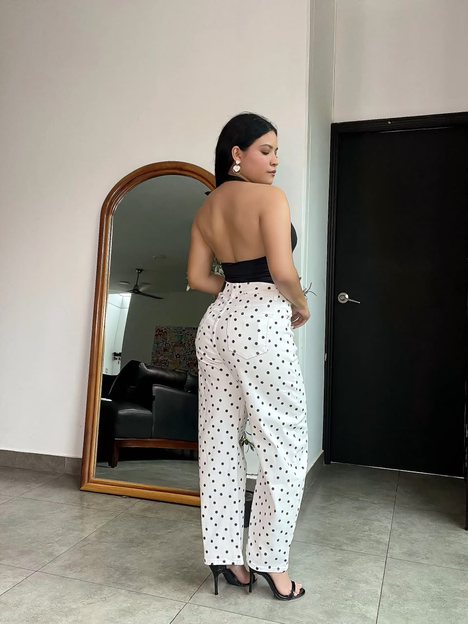 Pantalon blanco con lunares estilo barrel Chic Royale - 6378