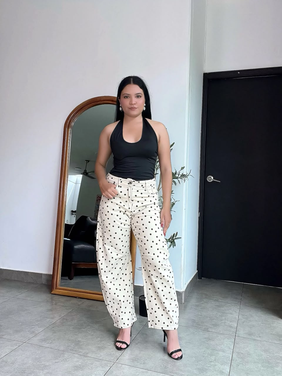 Pantalon camel con lunares estilo barrel Chic Royale - 6379