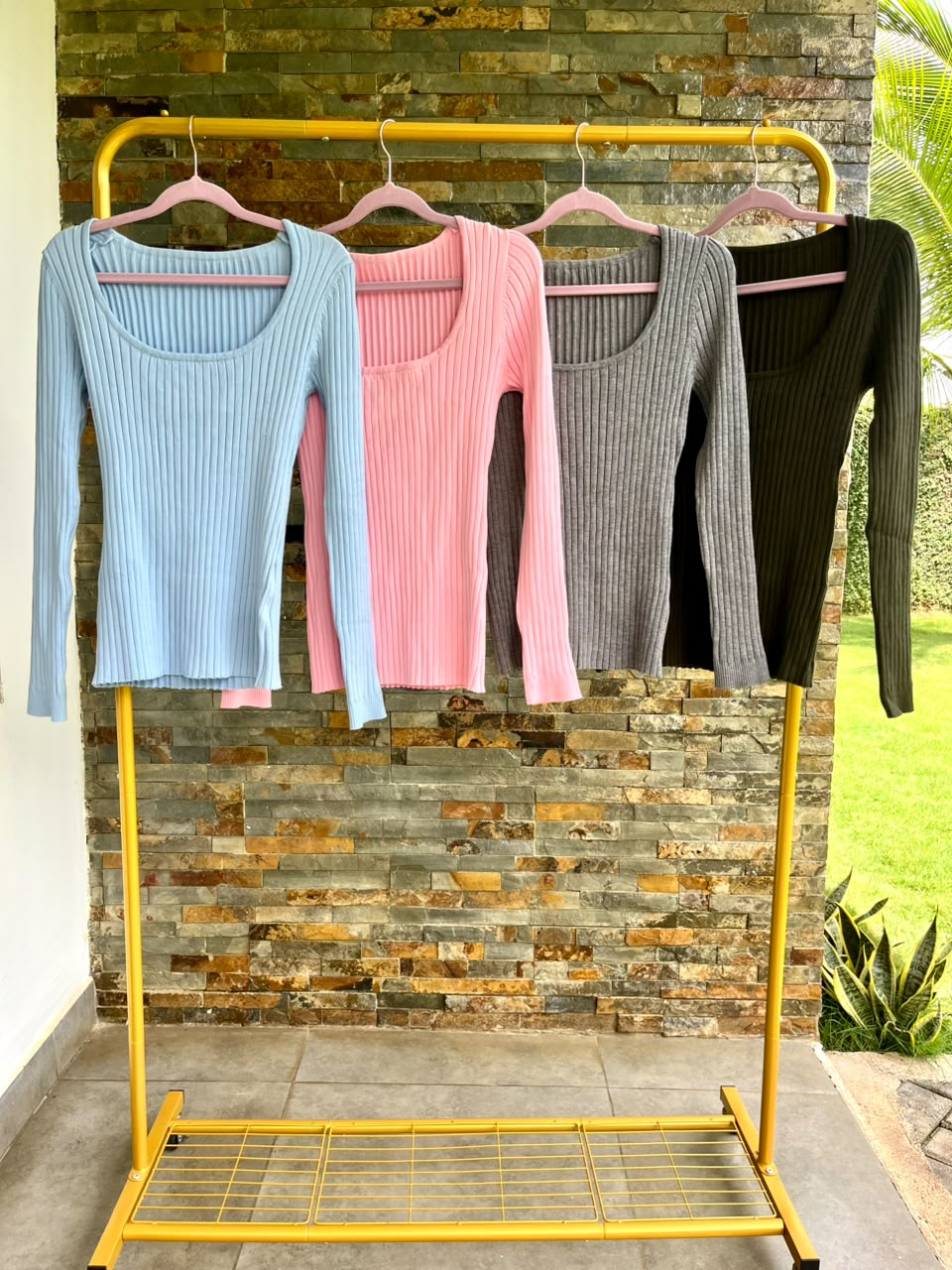 Camisa básica manga larga cuello cuadrado - 6404